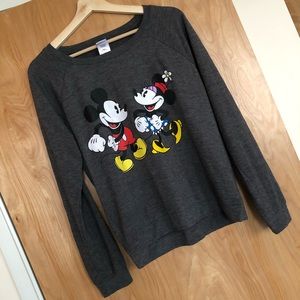 Mickey & Minnie Mouse long sleeve shirt 🐭🐭